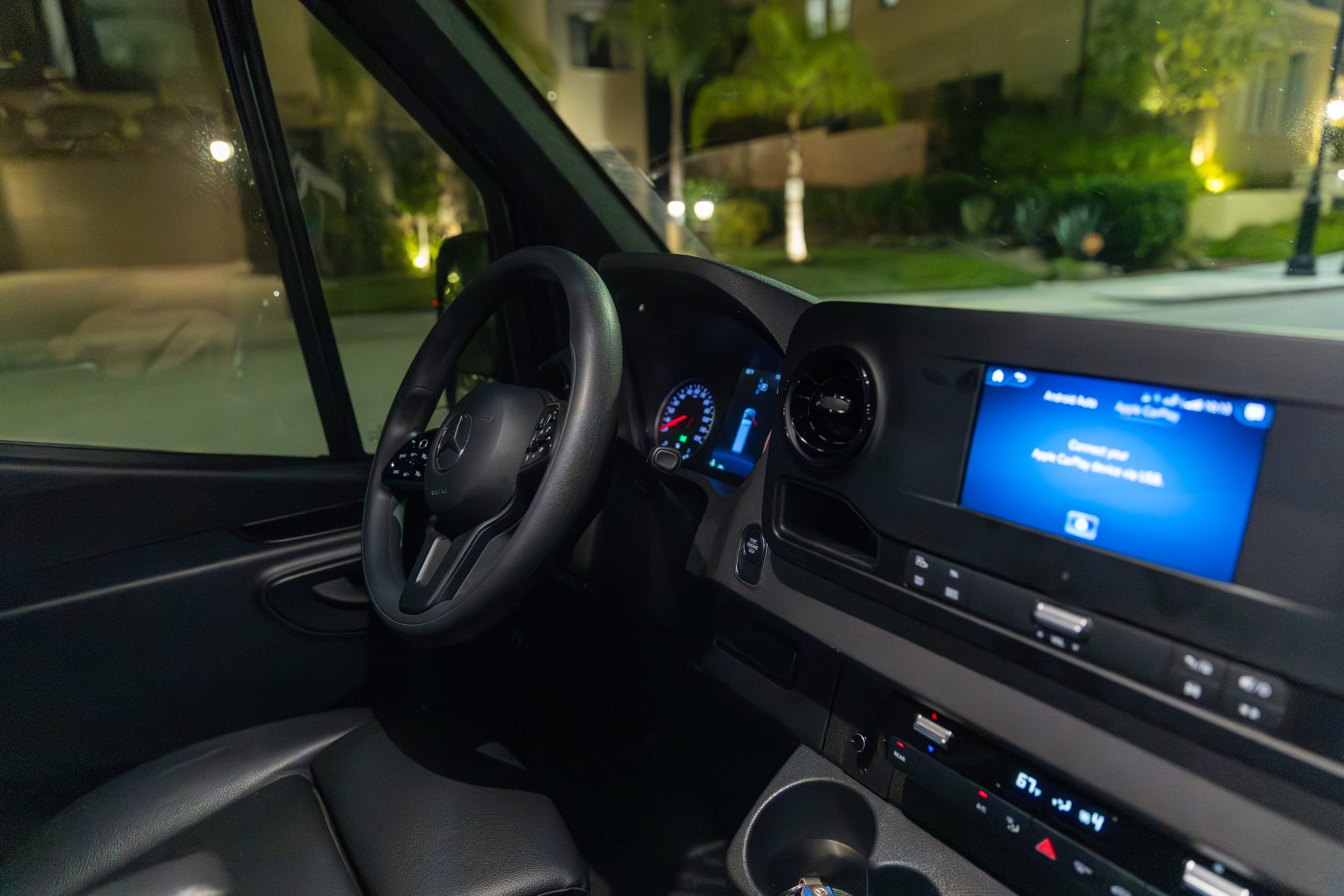 MERCEDEZ-BENZ SPRINTER 2500 14 PASSENGER Image 54